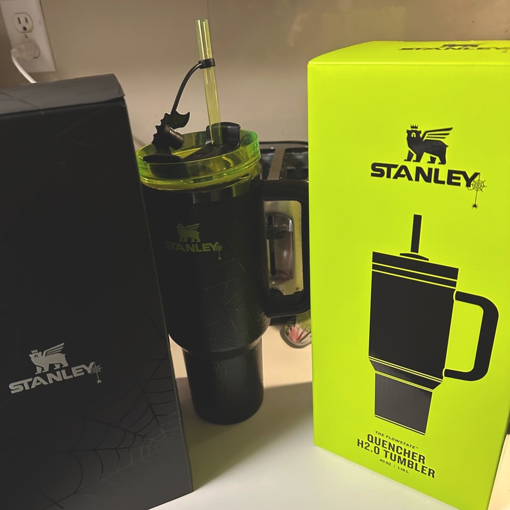 Ltd Ed Stanley Halloween 40oz 2024